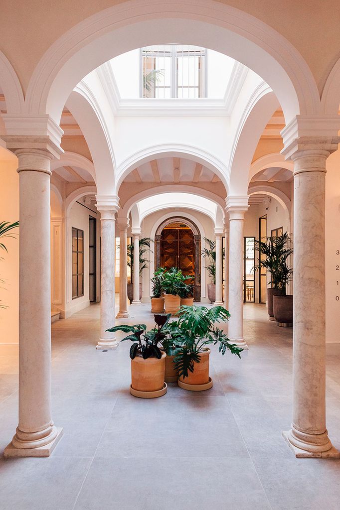 Patio del hotel Plácido y Grata en Sevilla