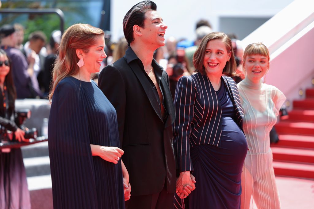 María Zamora, Mitch Martín, Carla Simón y Llúcia García en el Festival de Cannes