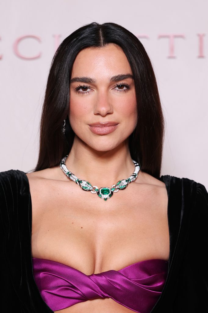 Dua Lipa se convirtió en embajadora global de Bvlgari en febrero de este año. 