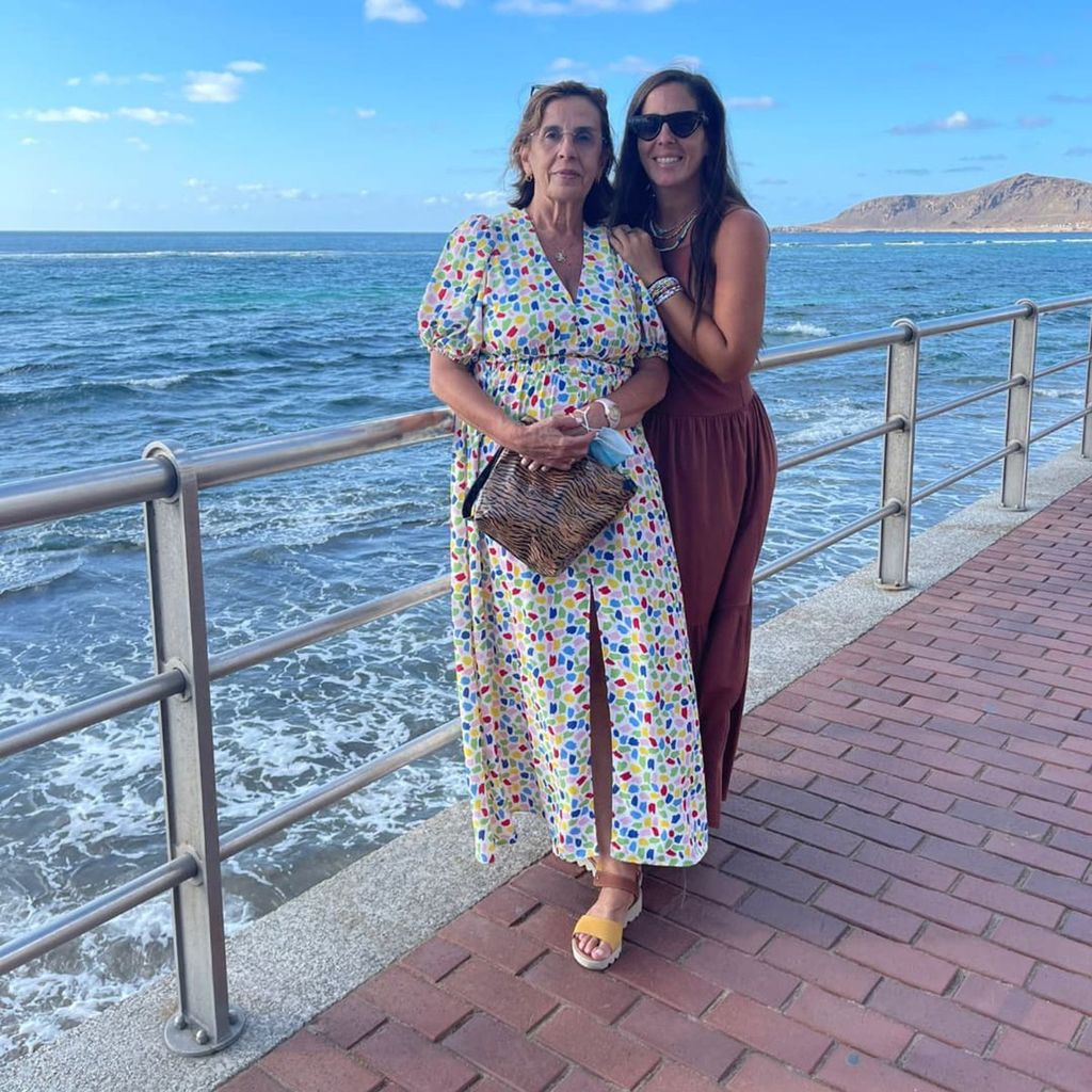 Anabel Pantoja y su madre