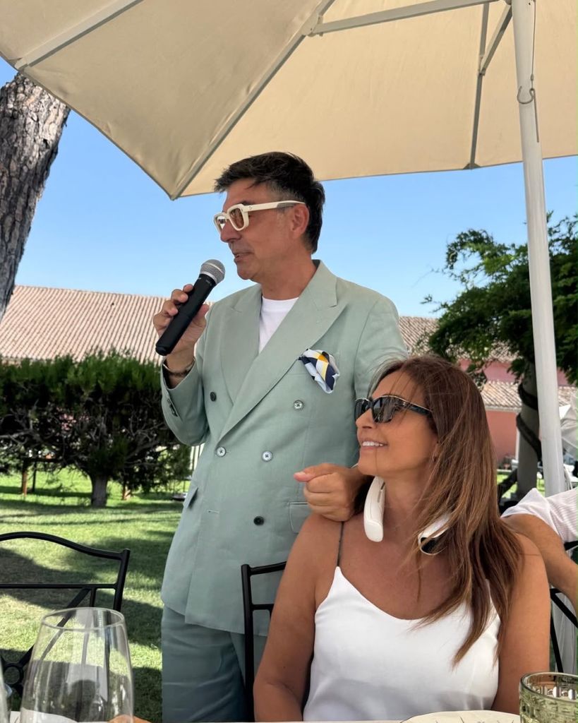 Mariló Montero en una comida de verano con Ramón Freixa y amigos