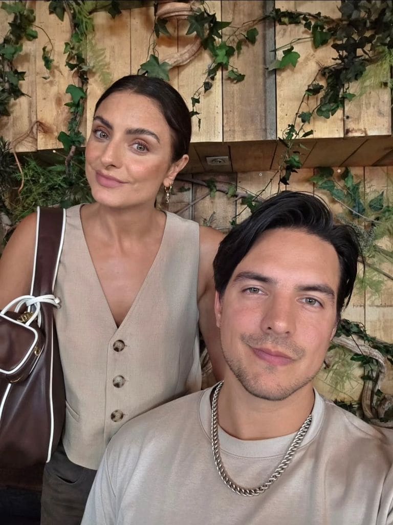 Vadhir alzó la voz y pidió respeto y empatía para su hermana Aislinn Derbez.