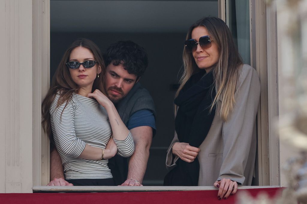 Nicole Kimpel, Stella Banderas y Alex Gruszynski el Domingo de Ramos en Málaga. 29 de marzo 2026