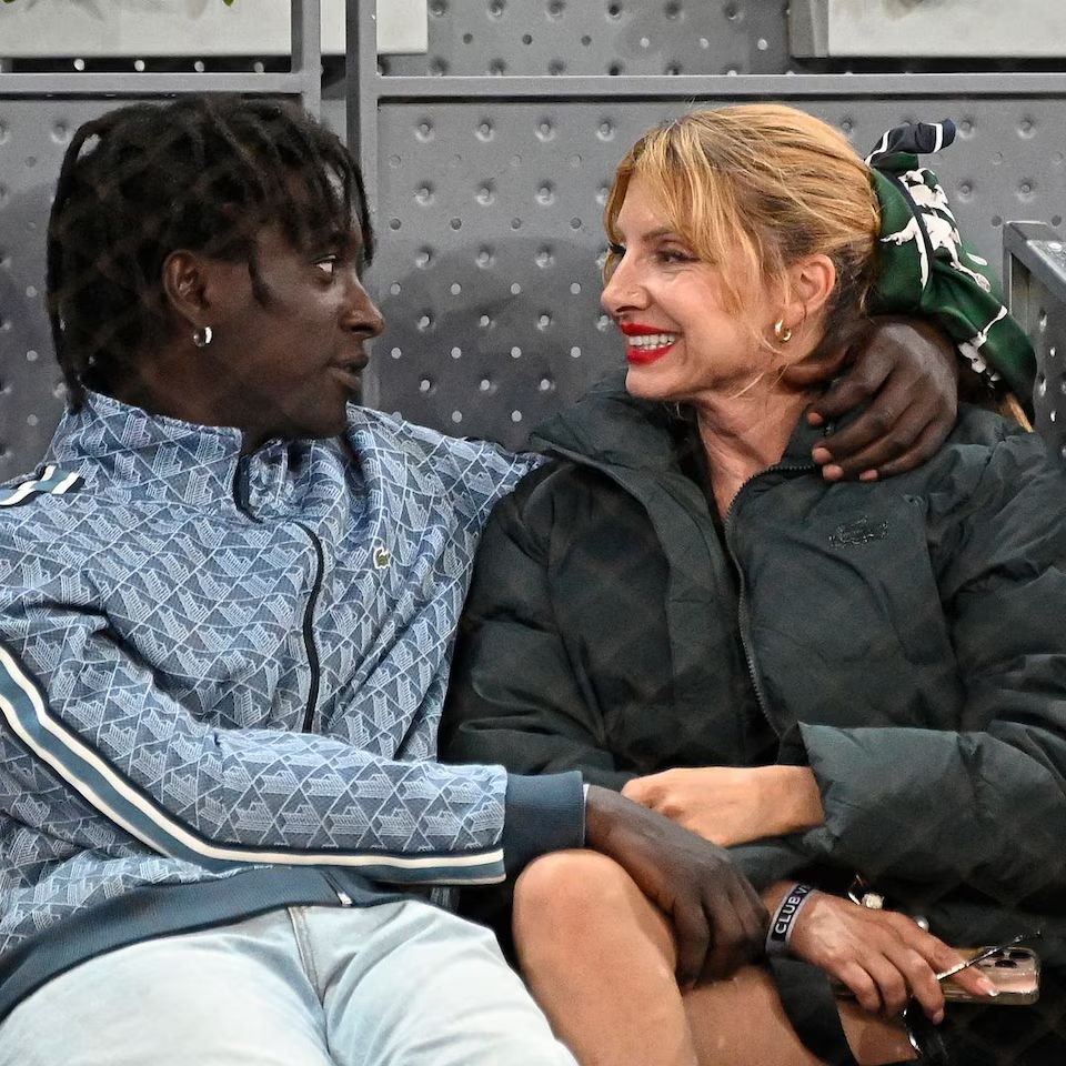 Najwa Nimri y su novio, puro amor en el tenis