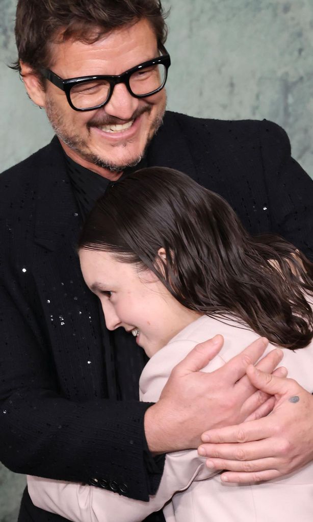 Pedro Pascal y Bella Ramsey