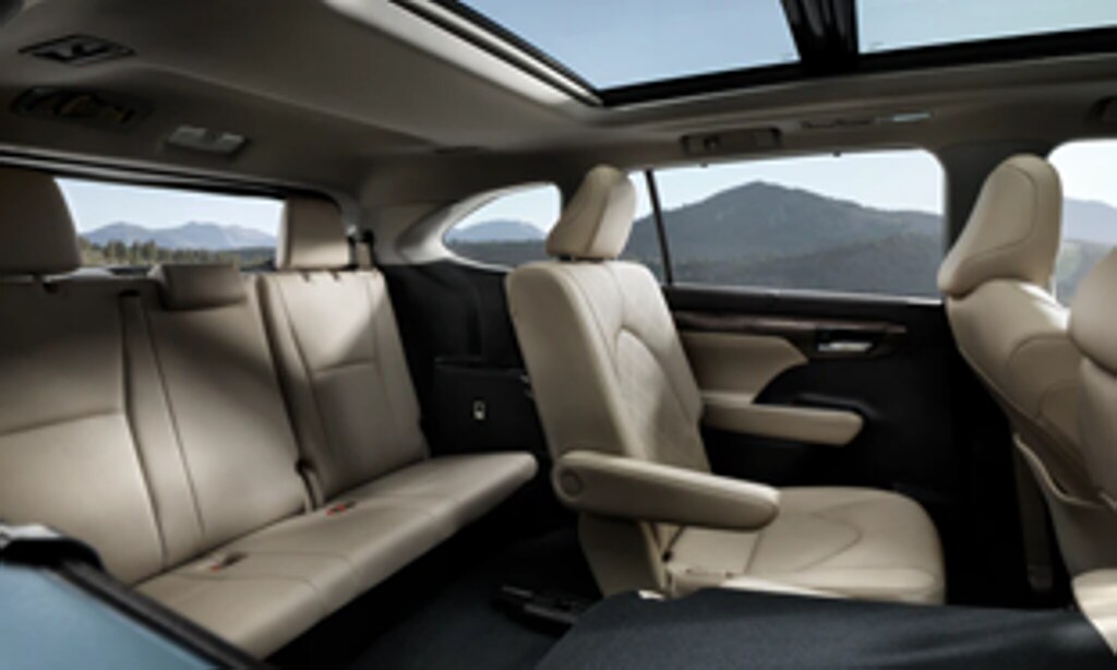 Toyota Highlander Hybrid Interior