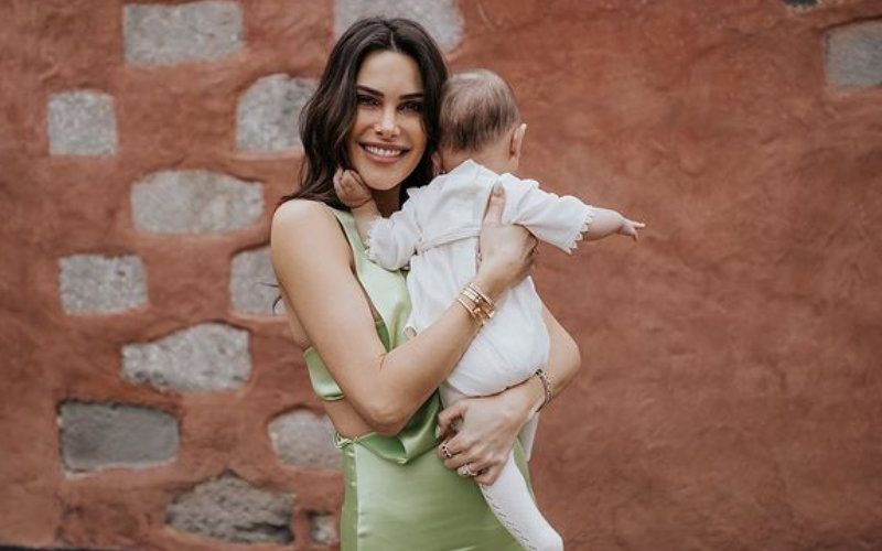 Carla Barber y su hijo Bastián 