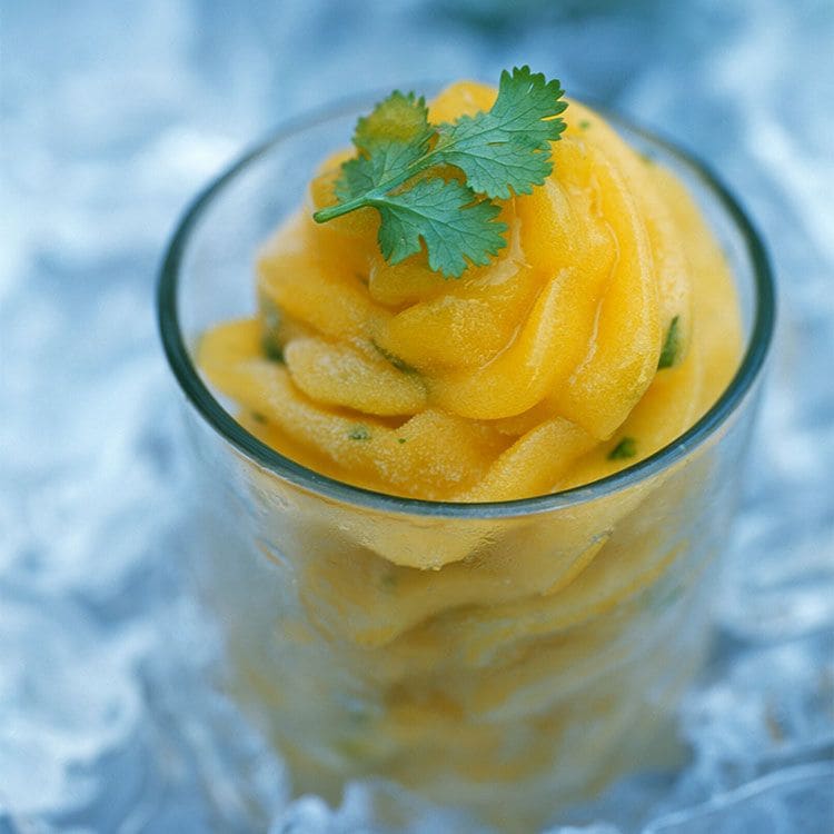 Sorbete de papaya y cilantro