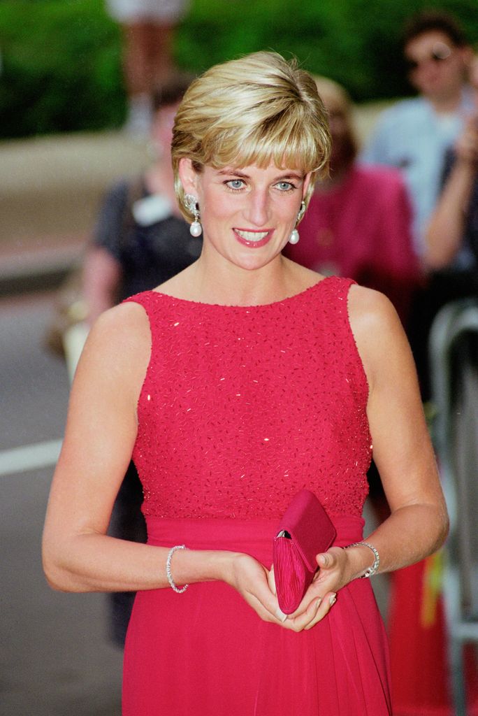 Diana de Gales en una cena benéfica en Washington, en junio de 1997