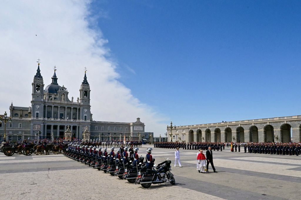 El Palacio Real recibe al Papa con todos los honores