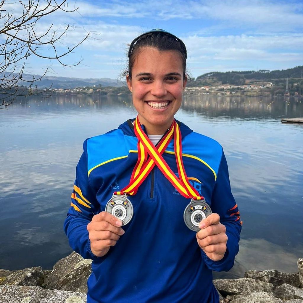 Aina Cid luce medallas