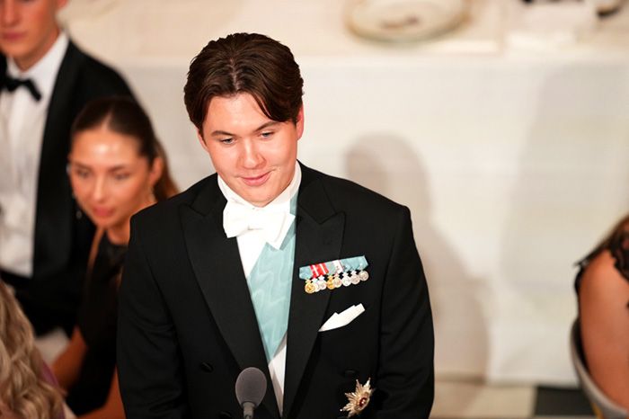 Christian de Dinamarca en la cena de gala
