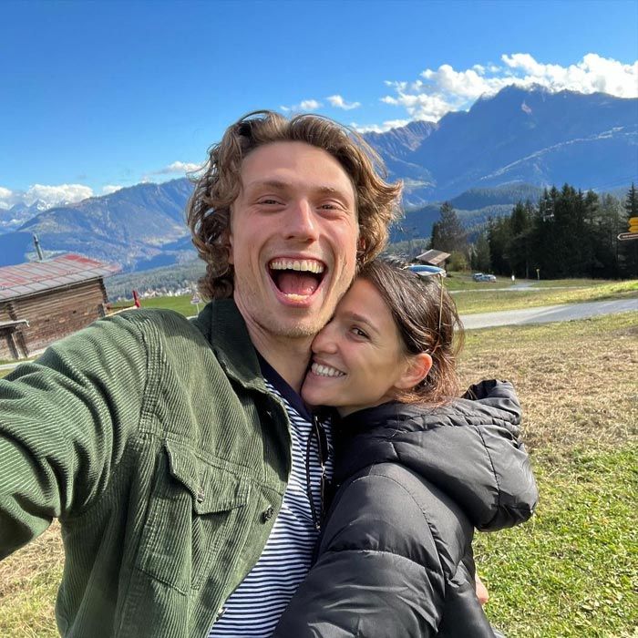 Marisa Abela y su novio