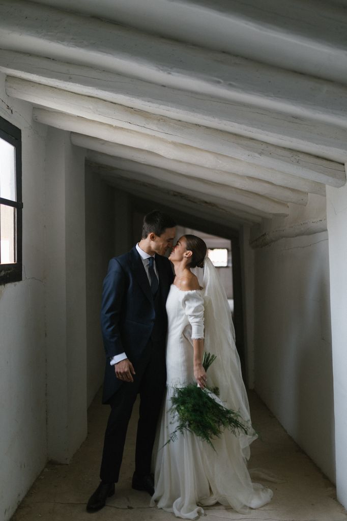 Boda en Zaragoza con look de novia de Marcela Mansergas
