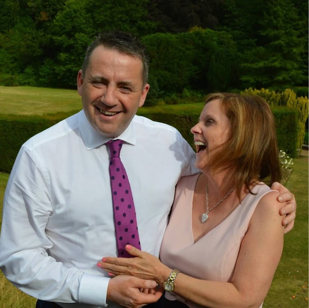 John Hunt con su esposa, Carol