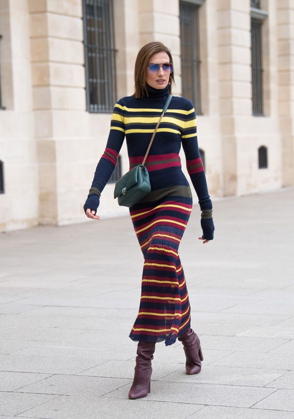 Nieves Álvarez celebra tres décadas de carrera con tres looks de alto impacto en París