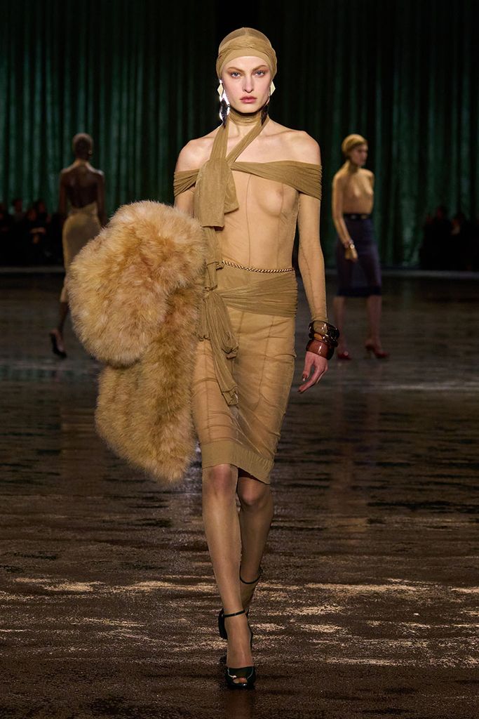yves saint laurent desfile otono invierno 2024035a