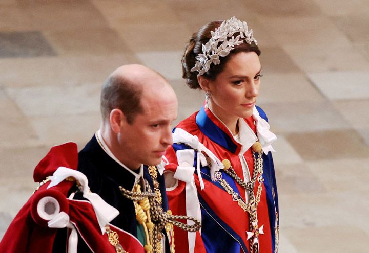 Kate Middleton con joyas de Diana de Gales e Isabel II en la coronación de Carlos III