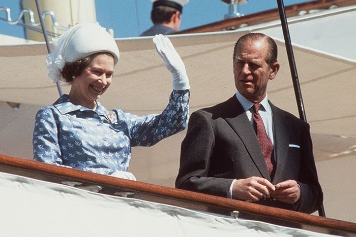 El duque de Edimburgo y la reina Isabel II en el Britannia