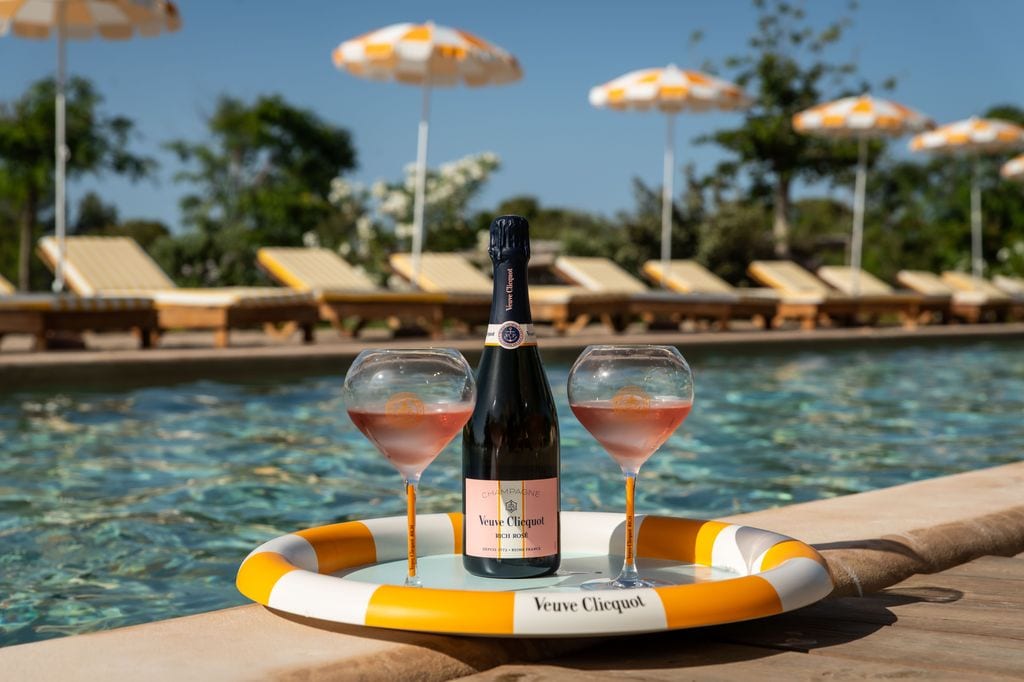 Visita el Sun Club de Veuve Clicquot en Ibiza