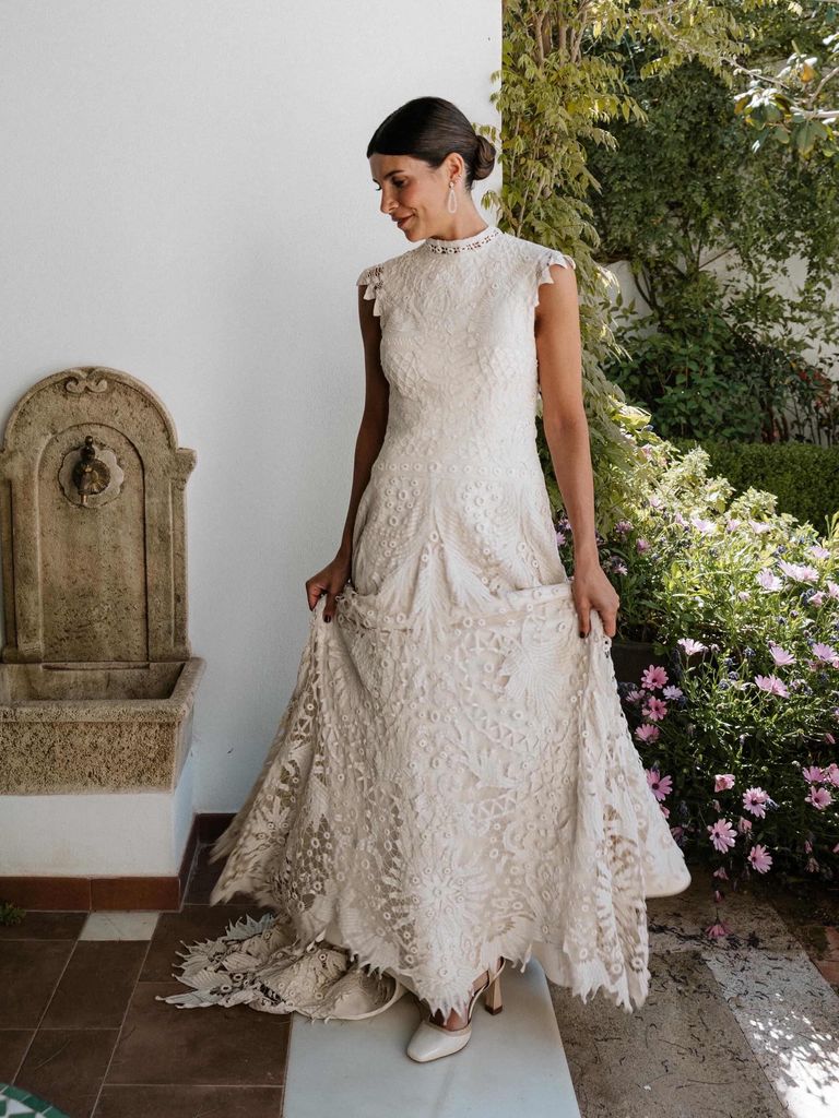 Novias virales con vestidos de encaje antiguo