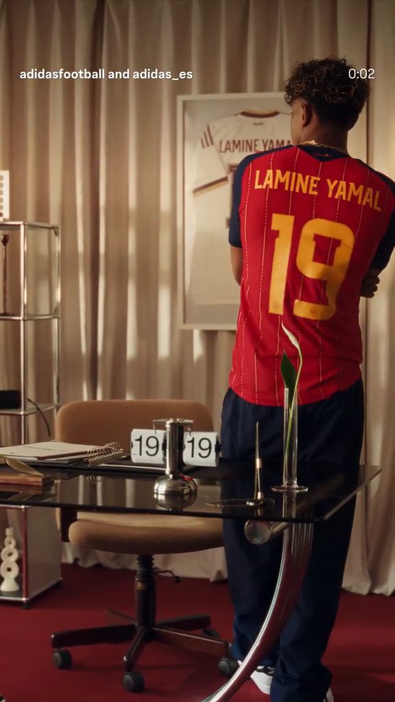 Lamine Yamal lleva el número 19 en el dorsal de la Selección Española