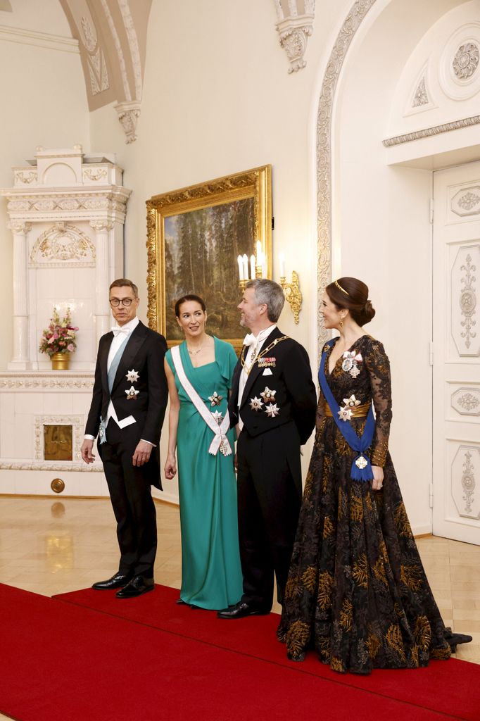 La reina Mary de Dinamarca y el rey Federico X en la cena de gala