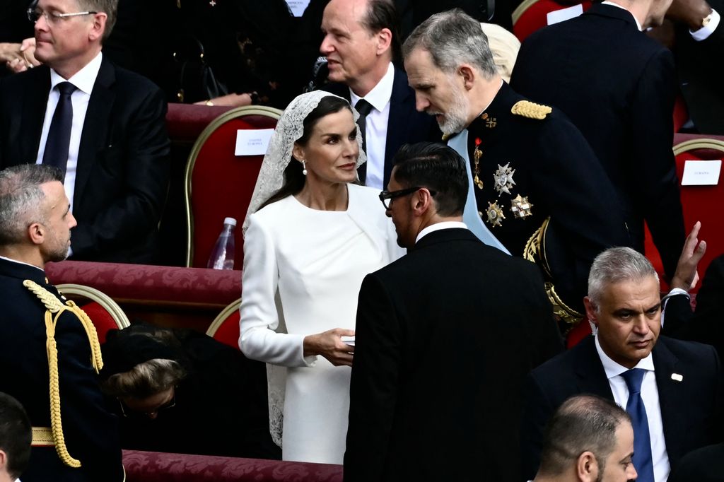 Rey Felipe, reina Letizia en la misa inaugural del papa León XIV