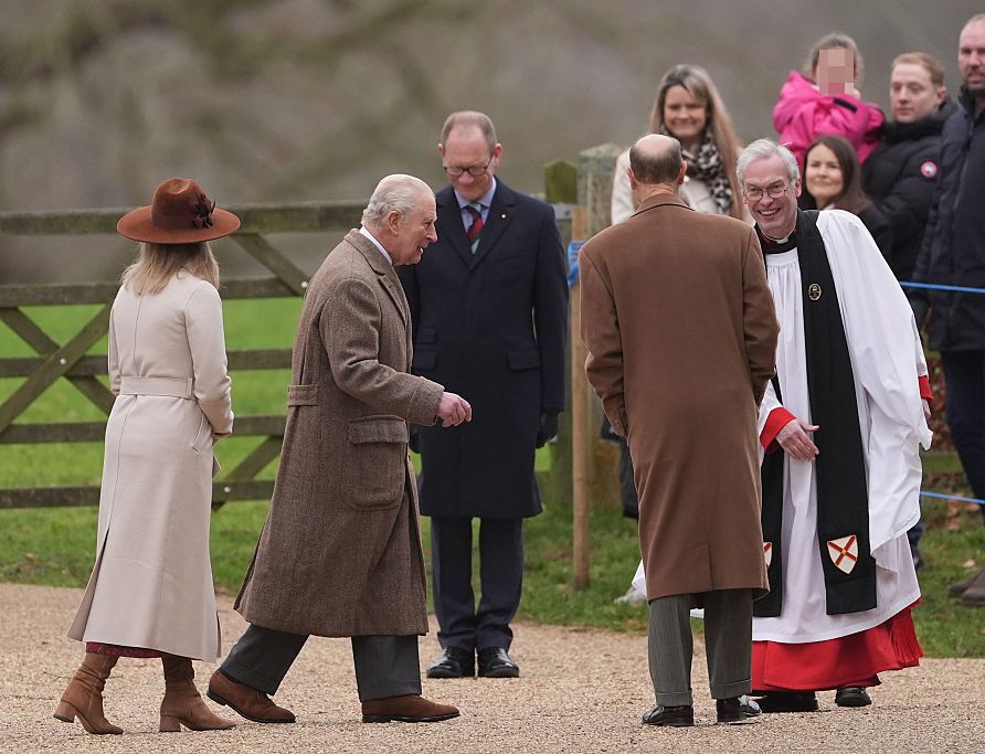 El reverendo Paul Williams también ofició el servicio del Día de Navidad