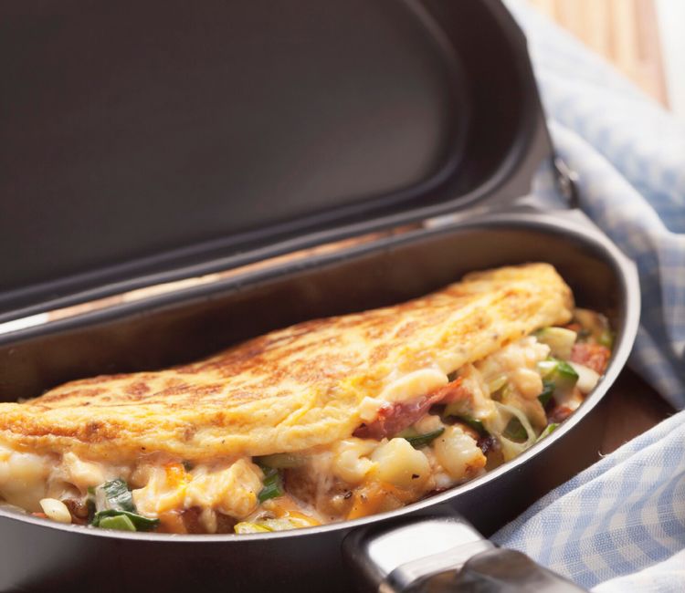 Tortilla rellena de verduras y jamón