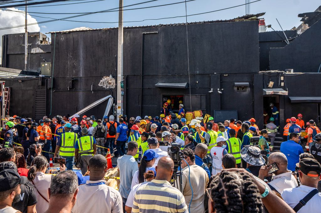 Las labores de rescate continúan en el Jet Set, ubicado en Santo Domingo, en República Dominicana.          