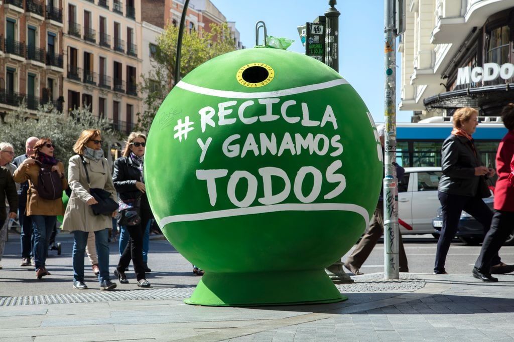 Iglú de reciclaje