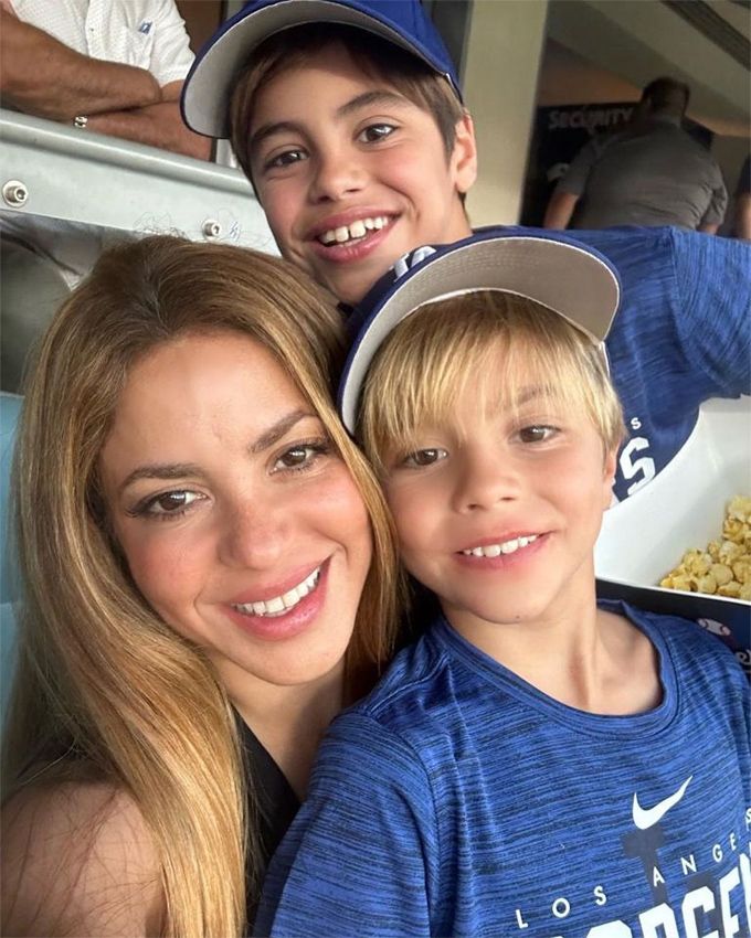 Shakira con sus hijos Milan y Sasha