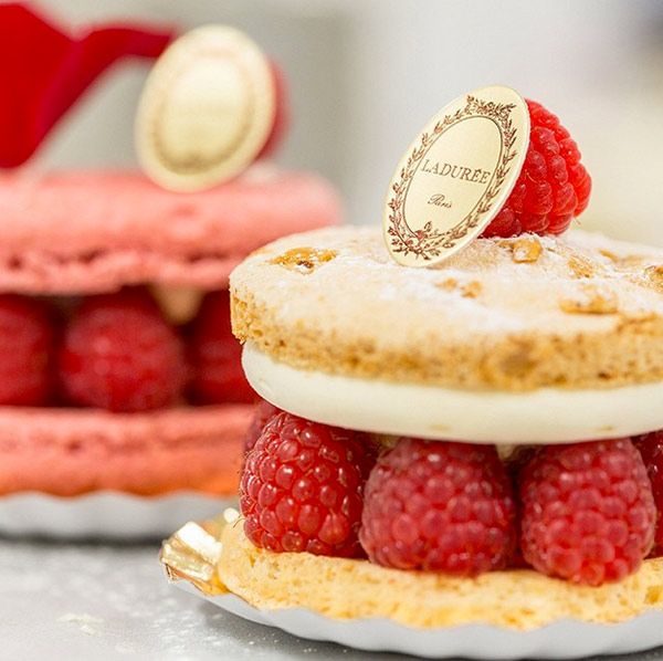 Una de las delicias de Ladurée, en París, compartidas a través de su cuenta de Instagram. Un capricho delicioso para una escapada preboda (@maisonladuree) 
