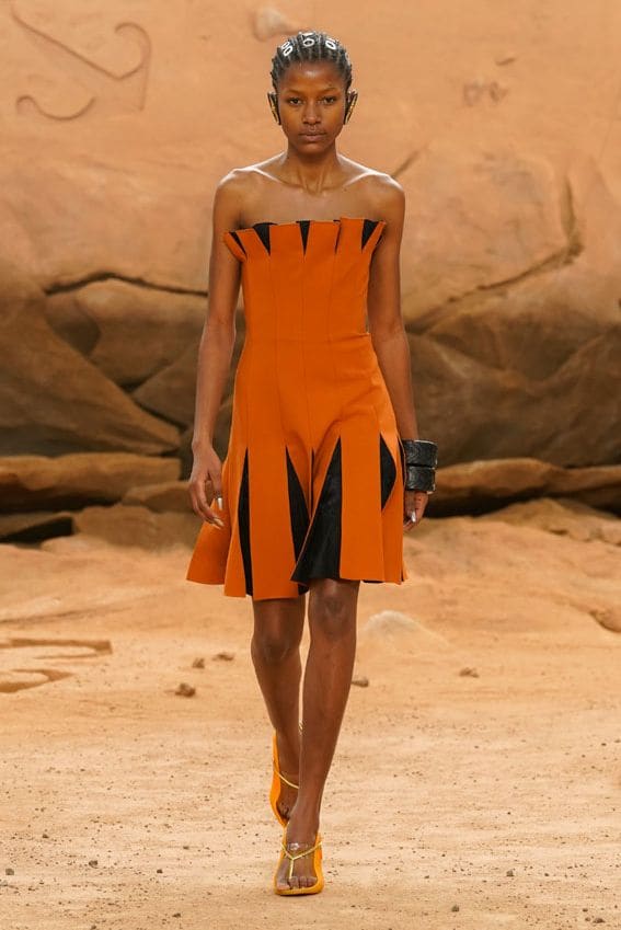 naomi campbell offwhite 010a