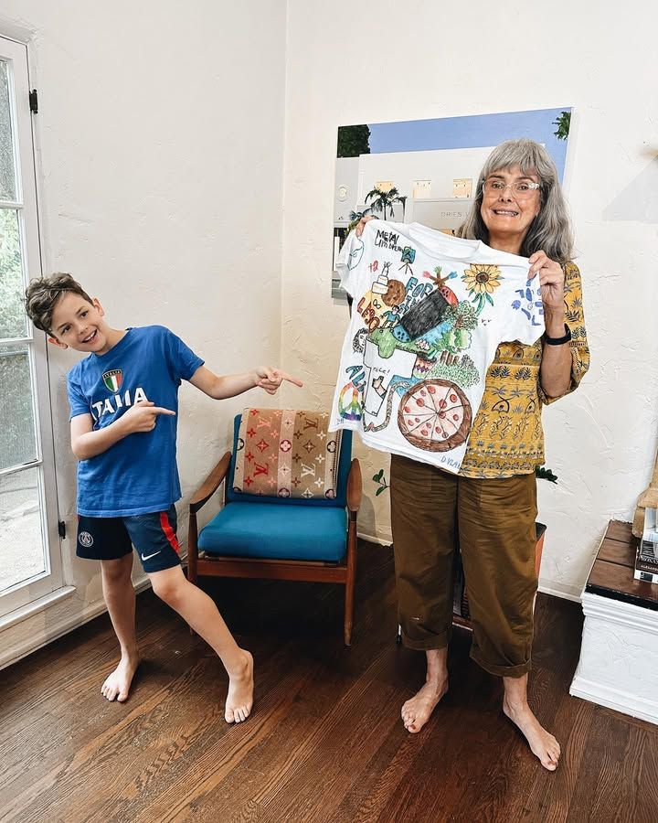 Dylan's T-shirt club, el diseñador de 11 años que viste a las 'celebrities