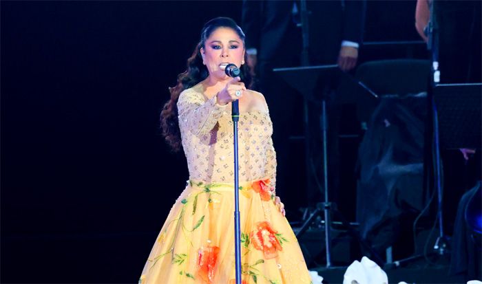 Isabel Pantoja despide el año a lo grande en su concierto de Barcelona