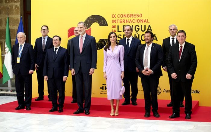 Posado de los Reyes junto al resto de autoridades