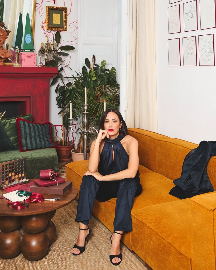 Tamara Falcó con un look de Navidad.