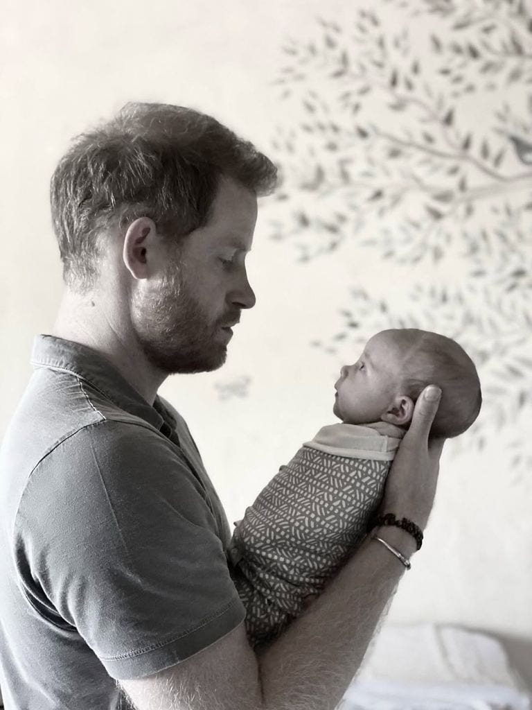 Meghan Markle compartió una foto inédita del príncipe Harry junto a su hija Lilibet de cuando la pequeña era una bebé
