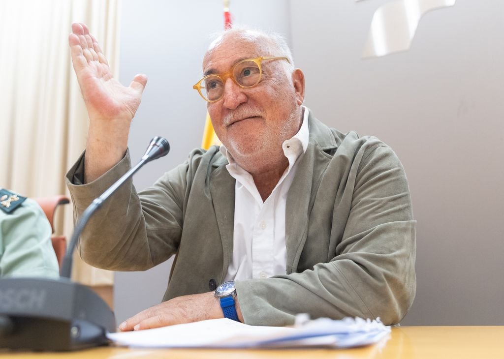 Pere Navarro, director general de Tráfico, ha reiterado que no habrá prórroga y que la V16 será obligatoria desde el 1 de enero de 2026