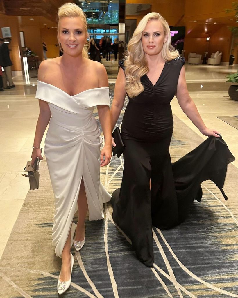 Rebel Wilson y su novia, Ramona Argumosa, se dan el 'sí, quiero', en una discreta boda en Cerdeña