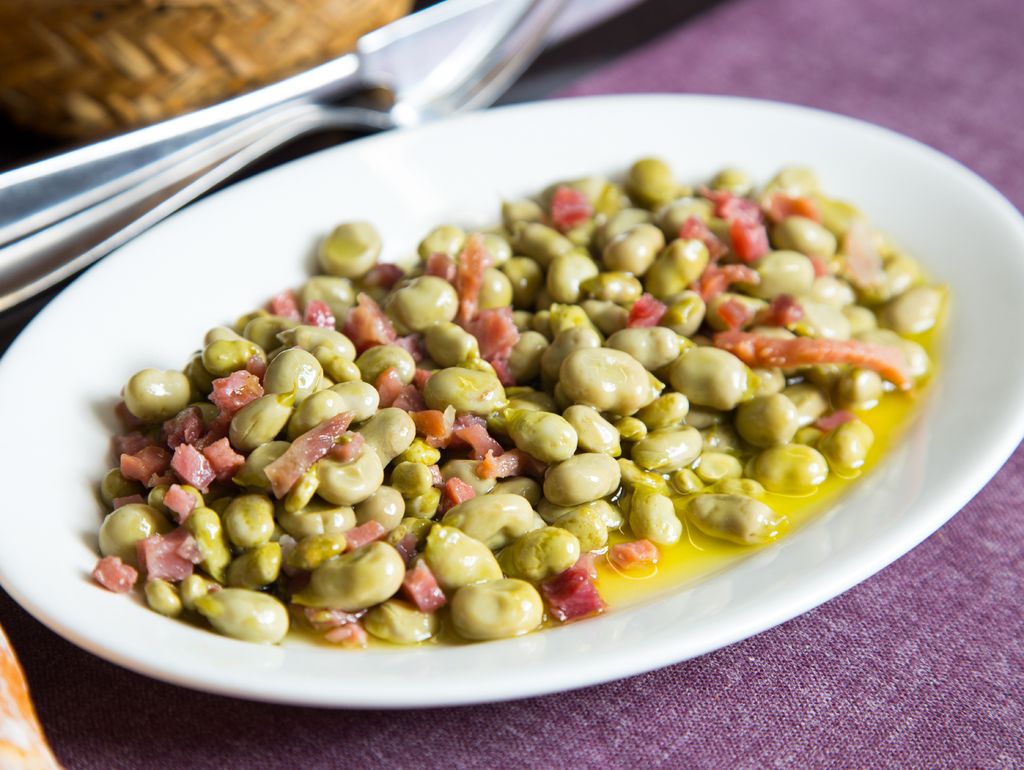 Habas con jamón. 