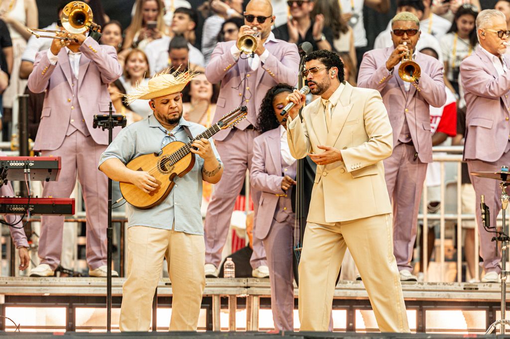 Bad Bunny al comienzo de su concierto en Madrid