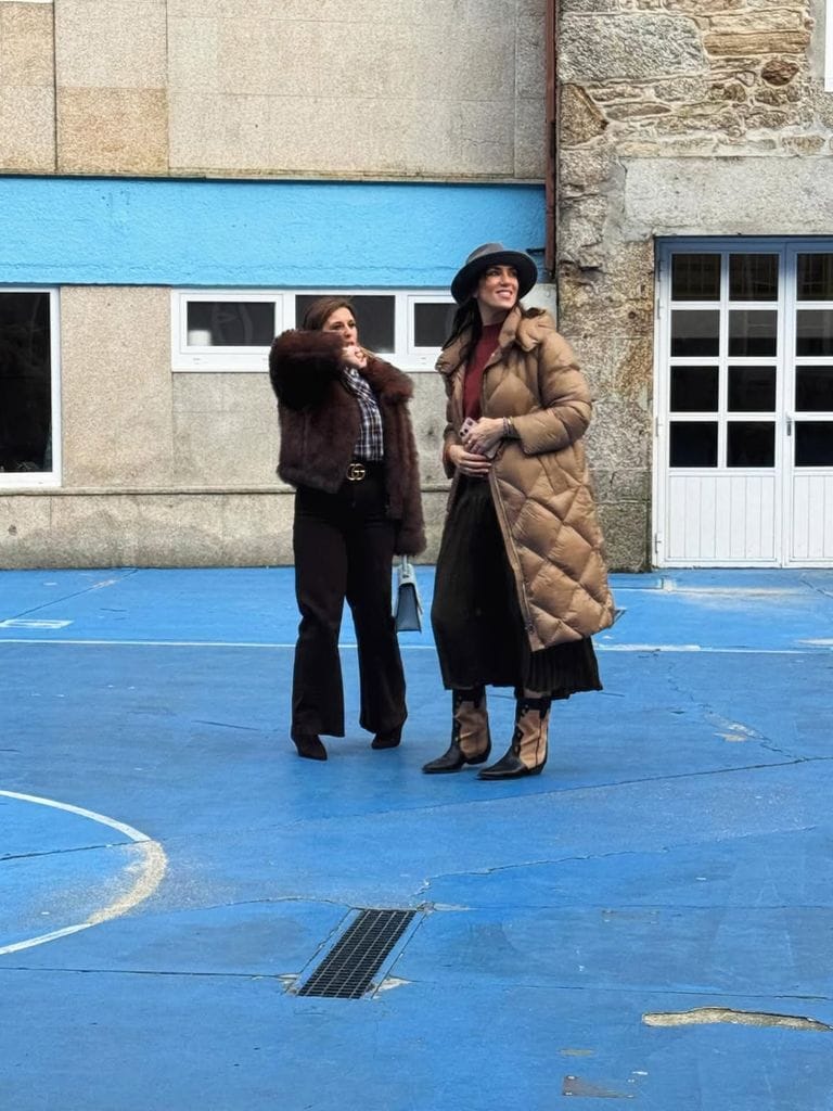 La mejor visita a su antiguo colegio, en la mejor compañía