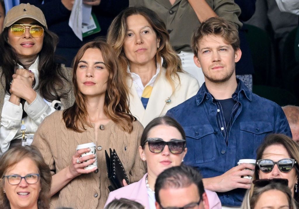 Alexa Chung y Joe Alwyn. 