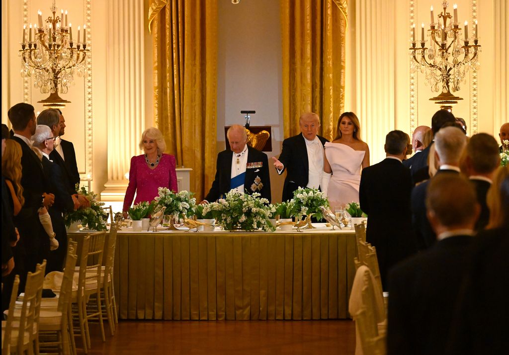 La reina Camila, el rey Carlos III, el presidente de Estados Unidos, Donald Trump, y la primera dama Melania Trump, en la cena de Estado.