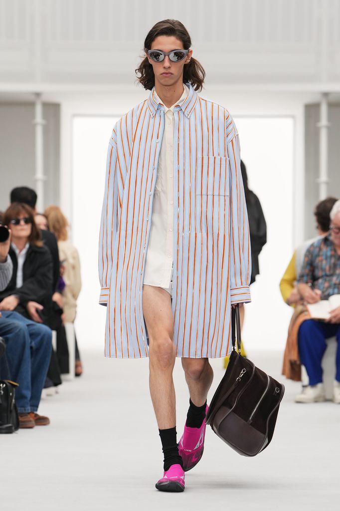 Paris Fashion Week: desfile de Loewe (Primavera/Verano 2027)