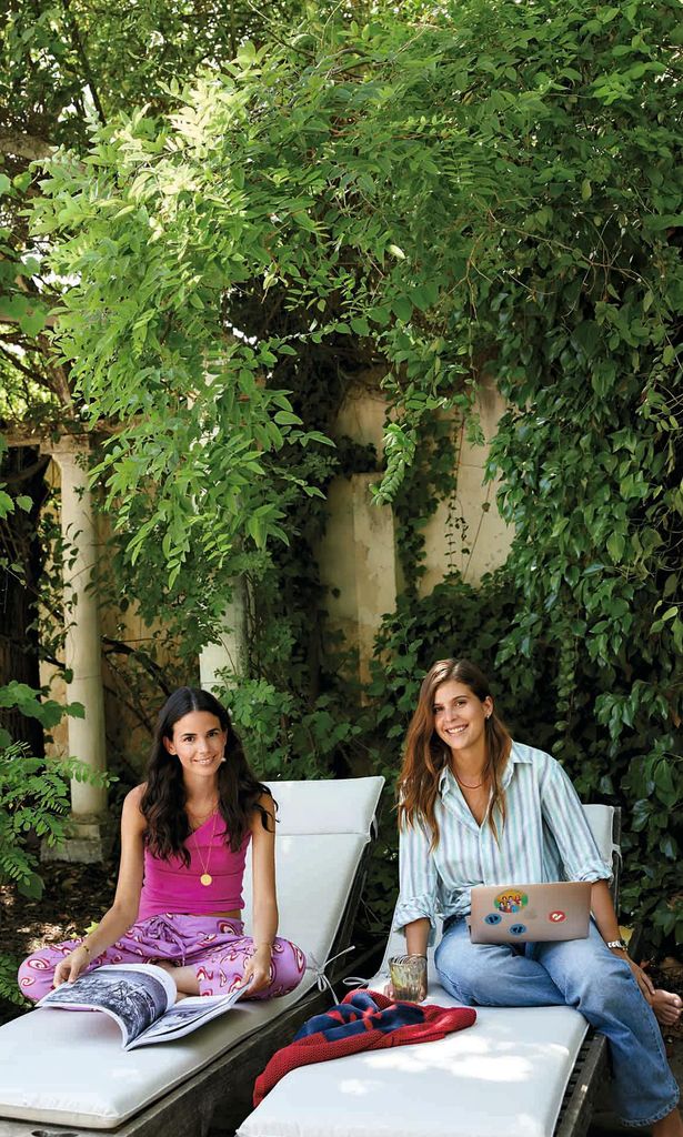 Lucía Entrecanales y Eugenia Gil LIVING 32