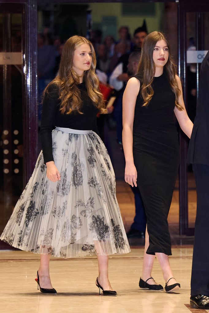 La princesa heredera de España junto a su hermana, la Infanta Sofía